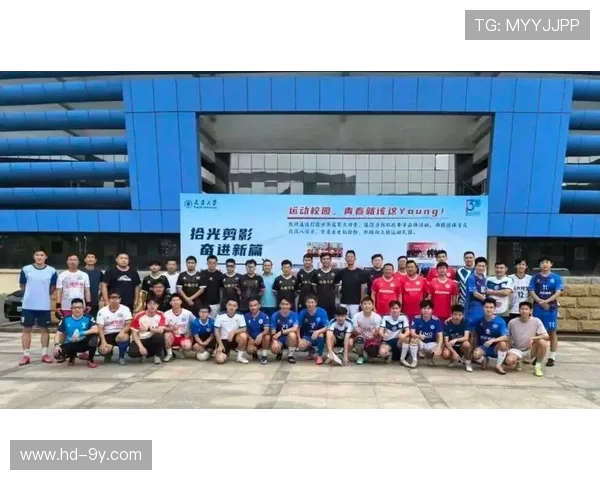 天津大学时足球联赛精彩纷呈 学子激情碰撞展现运动风采